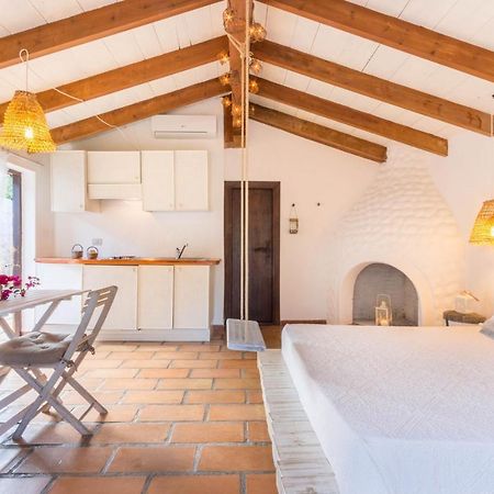 Deppy Cottage Porto Columbu - Perd'E Sali المظهر الخارجي الصورة