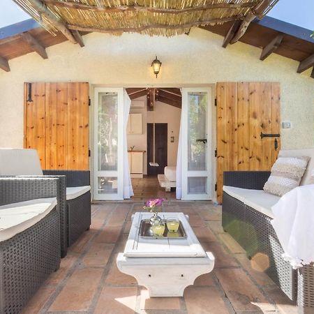 Deppy Cottage Porto Columbu - Perd'E Sali المظهر الخارجي الصورة